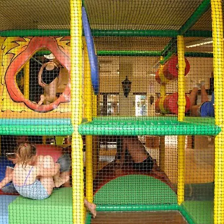 Wilhelm Tell Superieur Campsite Opglabbeek